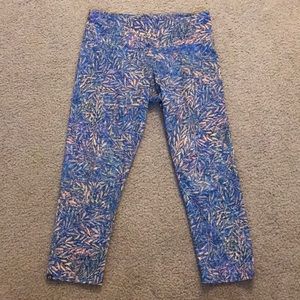 Onzie Low Rise Capri Pants